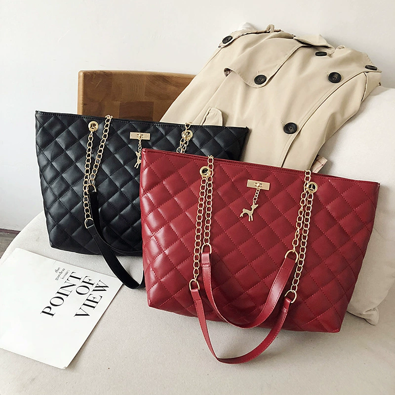 One-shoulder Bag, Quilted Shoulder Tote, Capacious with Chain Strap, 2023 Style