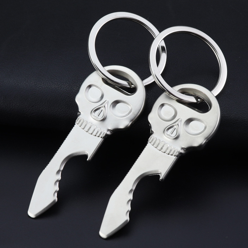 AliExpress best-selling Halloween skull bottle opener keychain metal serrated multifunctional bottle opener pendant gift
