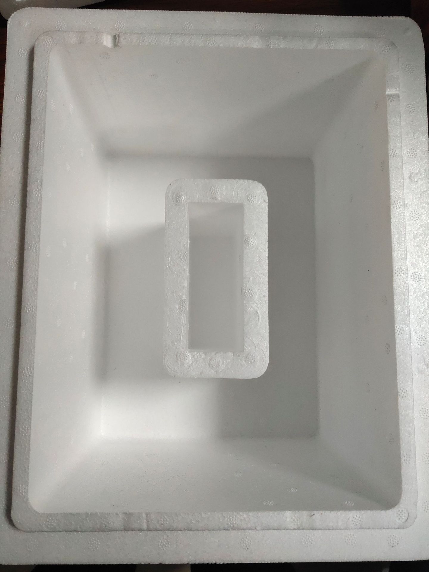 供应深圳 发泡胶  保丽龙成型 发泡胶颗粒 保温箱 冷链箱