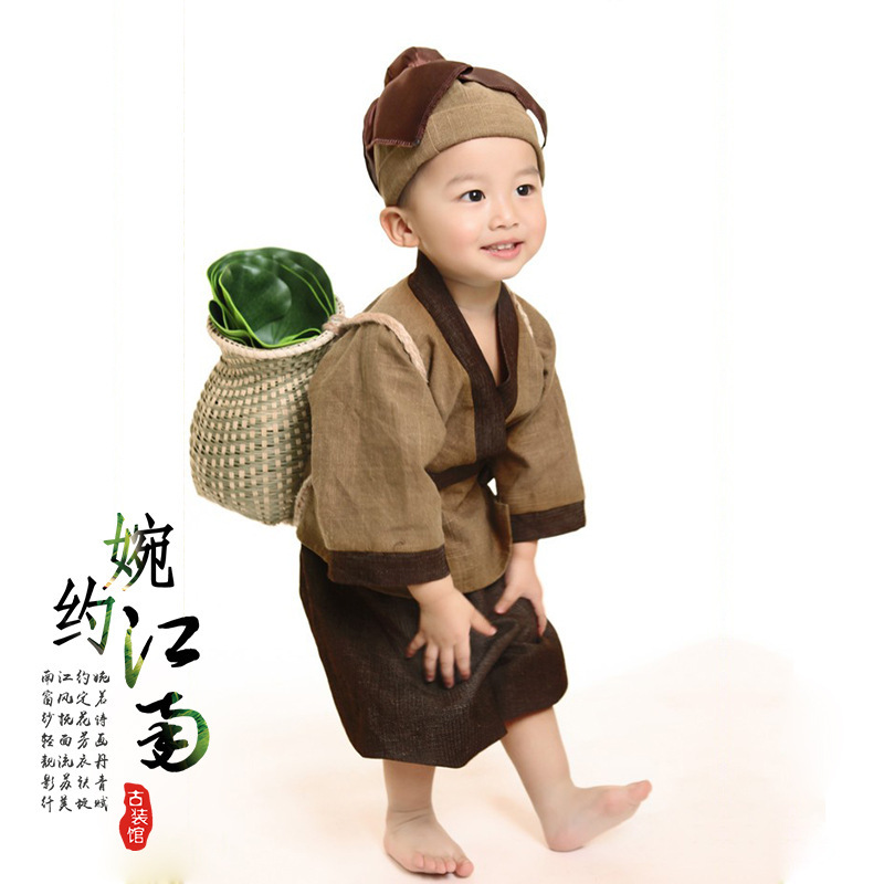 子供の漢服の撮影服の男の子の子供服の時代劇の国学服の本の子供の鍬のショーの服の小さい薬の子供の綿の麻の卸売り|undefined