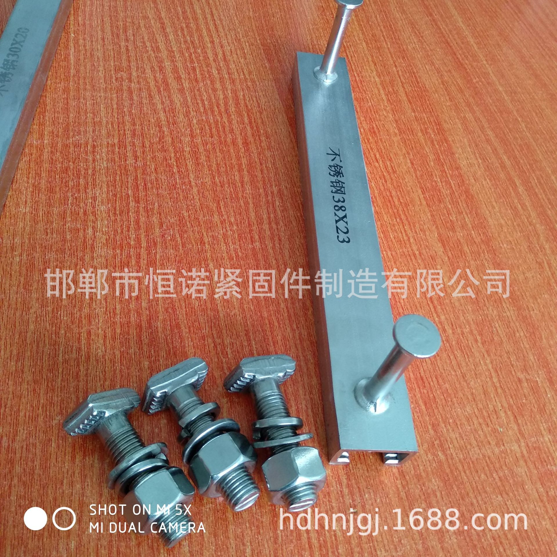 40*22带齿C型预埋槽钢 恒诺热镀锌哈芬槽钢厂家供应