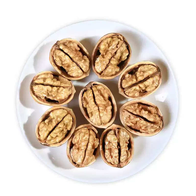 新疆新货薄皮核桃批发一包1斤 五斤以上送夹子