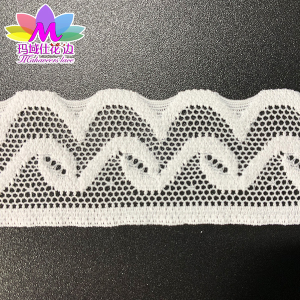 Elastic lace underwear