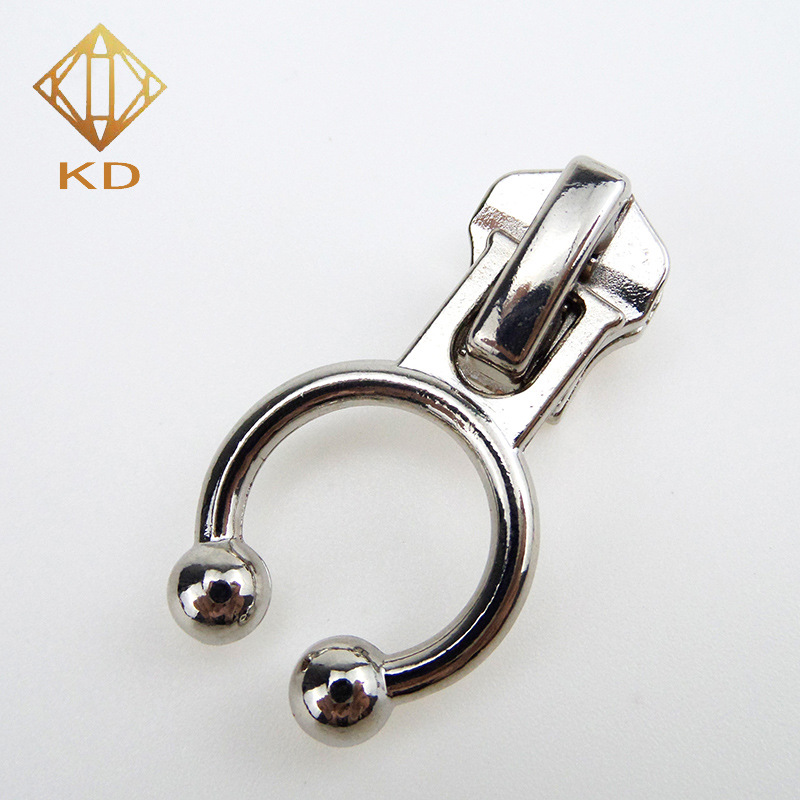 供应3号5号金属装饰拉头电镀白金工艺金属拉头服饰用金属拉链头