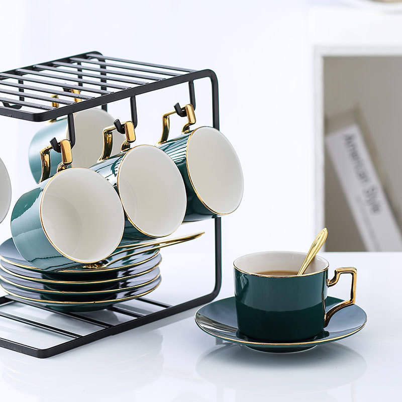 Estilo europeo pequeño Luz de lujo borde dorado taza de café y platillo traje de cerámica juego de té de la tarde del hogar Luoshi Flower House Flower Tea Appliance