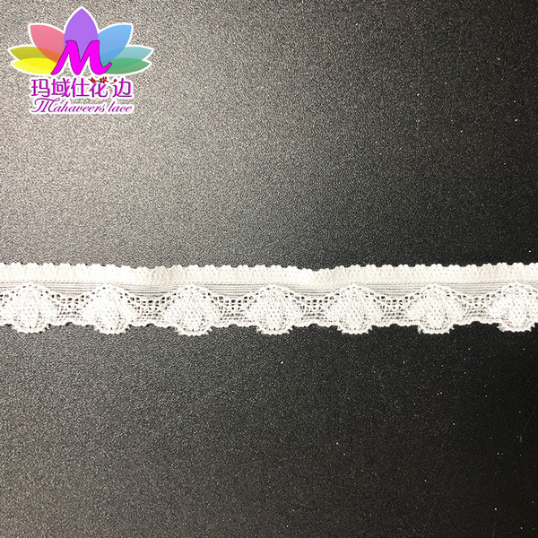 Elastic lace underwear