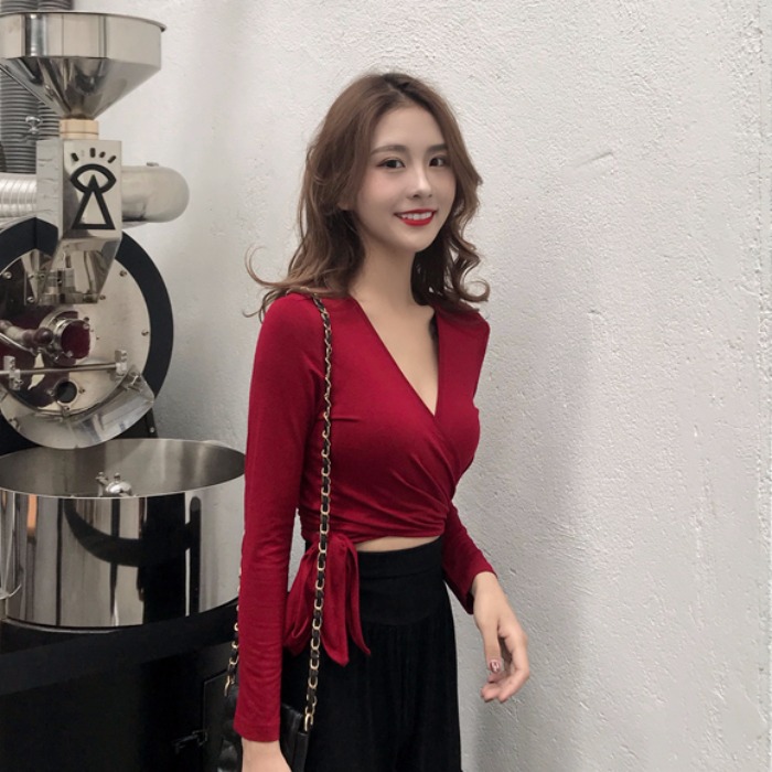 Autumn New Women's Long-sleeved Solid Color V-neck Distinctive T-shirt Slim-fit Long-sleeved Base Shirt Women's Short Top