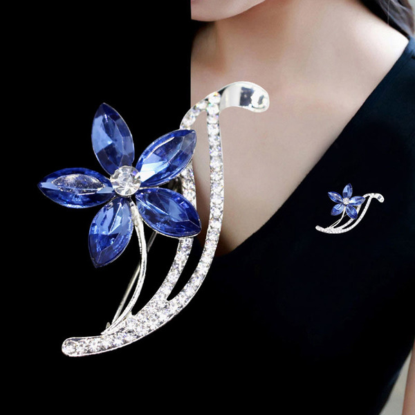 sophisticated fashionable brooch