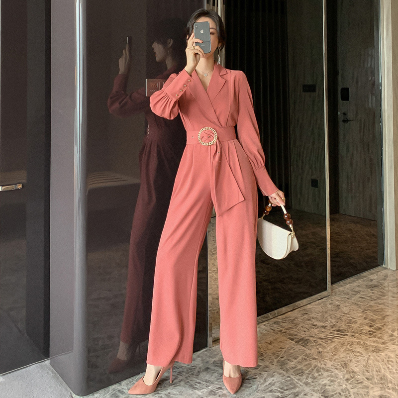 Jumpsuit nữ dài tay cổ vest ôm sát eo cao màu đỏ gạch — Màu đỏ gạch