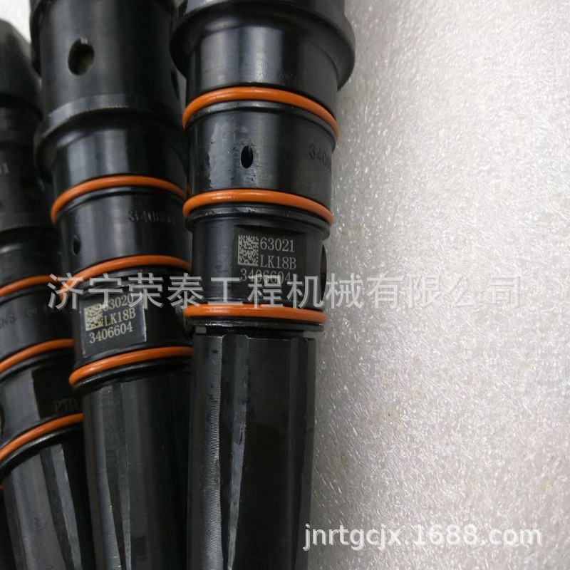 优质全新康明斯喷油器3027080喷油嘴