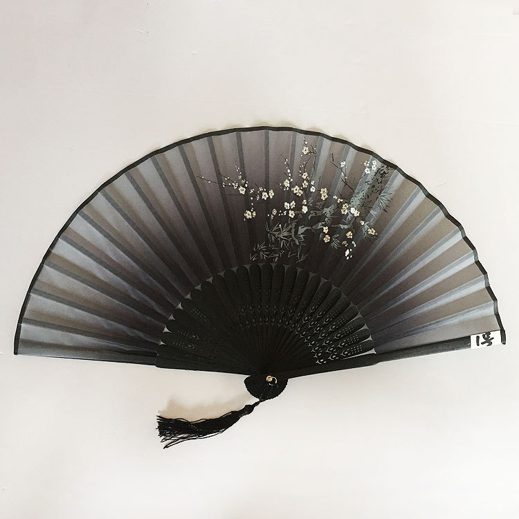 Fábrica directa estilo chino de bambú de seda ventilador bambú suerte regalo dos sonrisa verde plegable estilo antiguo ventilador fábrica al por mayor