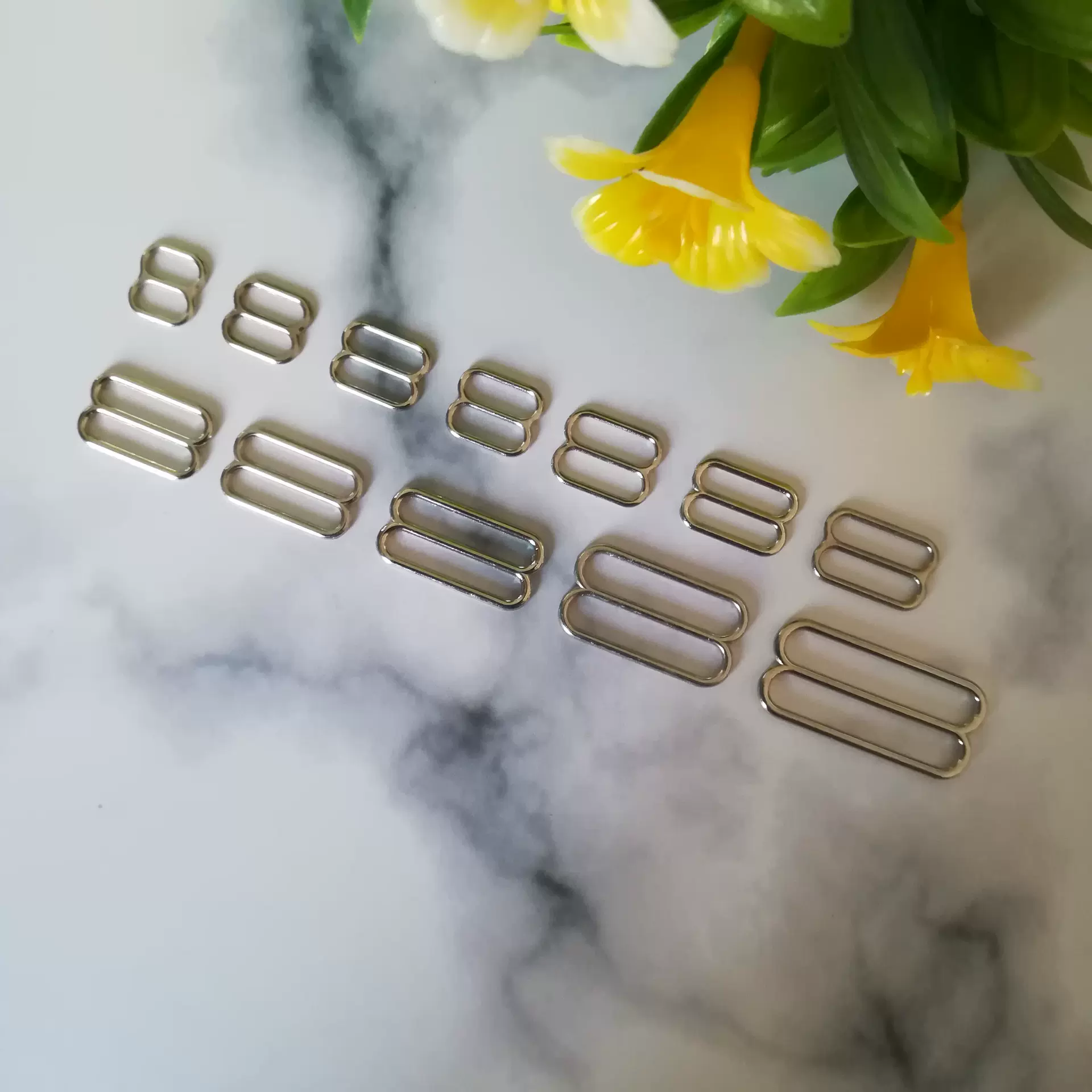 厂家直销锌合金电镀内衣文胸吊带扣织带8字调节扣金属文胸肩带扣