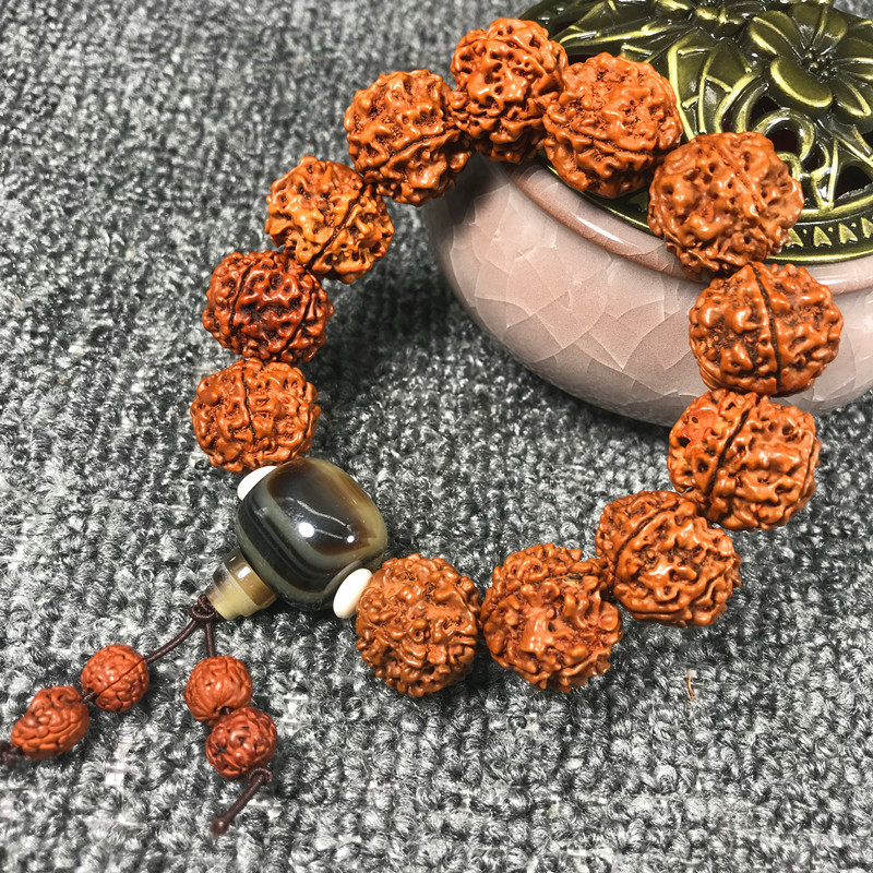About Product: Manufacturers supply Nepal King Kong Bodhi hand string 5 petal horns Bracelet jewelry wholesale