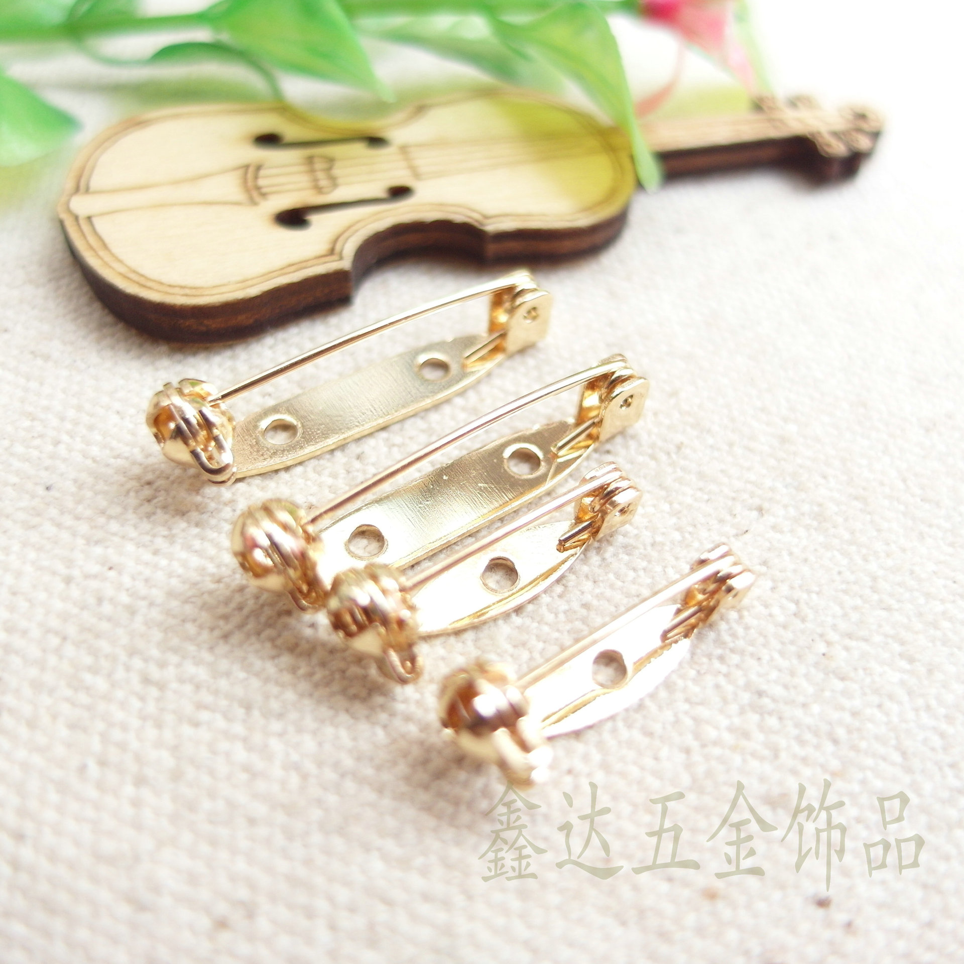 高质量锁头服饰胸针黄铜安全锁有孔胸针安全扣针带圆锁头保险针