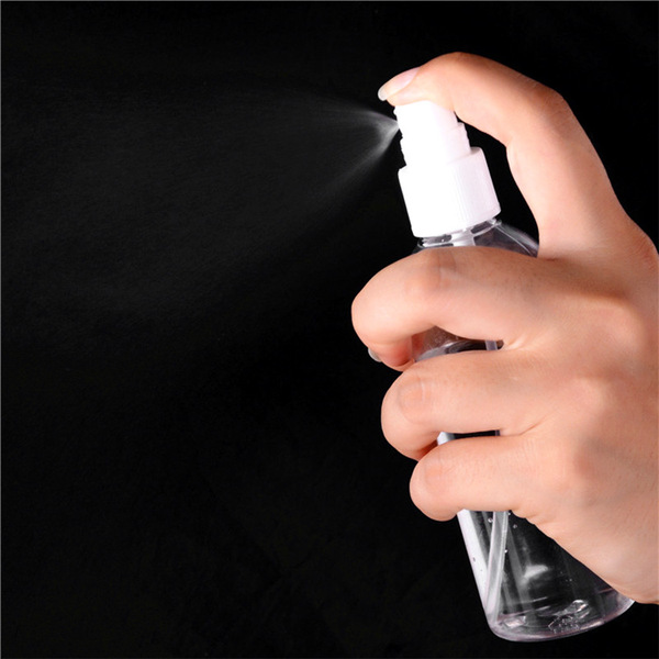 Transparent makeup fixer