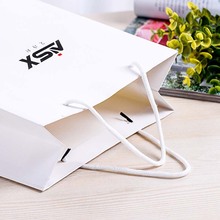 ��ˮ����С�Ͷ��Ӱ�ɫ���b�YƷ���׺�������������F؛���l����