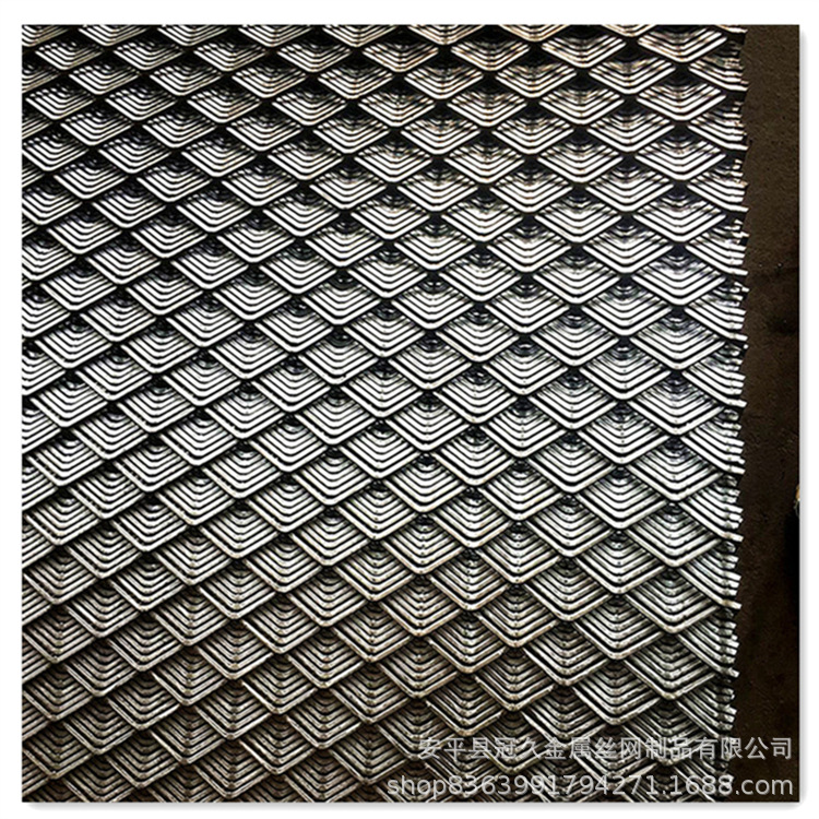 不锈钢菱形钢板拉伸网 公路防锈漆钢板防护网 圈玉米网钢芭网