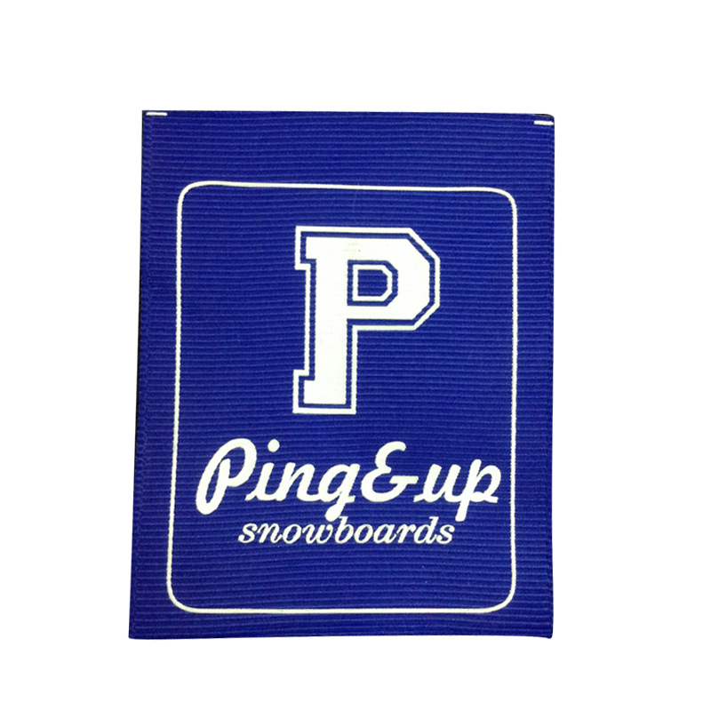 Suministro transfronterizo de marcas de cuello de oro y plata en caliente, marcas principales, marcas de seda, marcas de lavado, marcas comerciales, marcas comerciales, marcas de tela de fabricantes