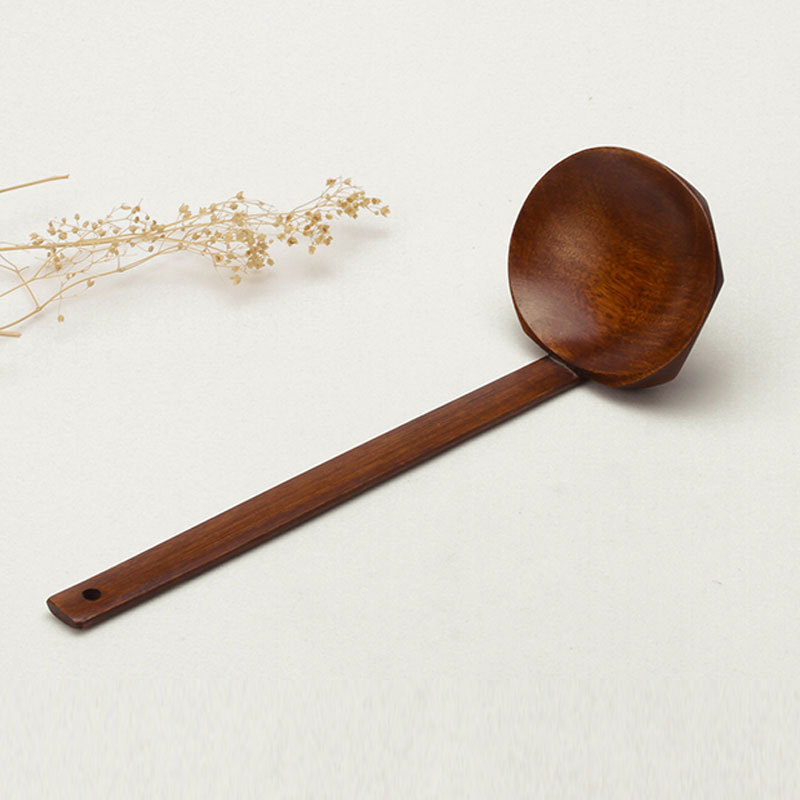En stock al por mayor de primera clase cuchara de madera japonés y coreano palillos de madera olla caliente Changbing nanmu tortuga colador de uñas logo