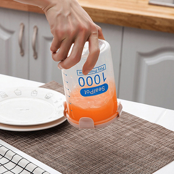 Creative transparent plastic card deduction can seal the nuts dry…