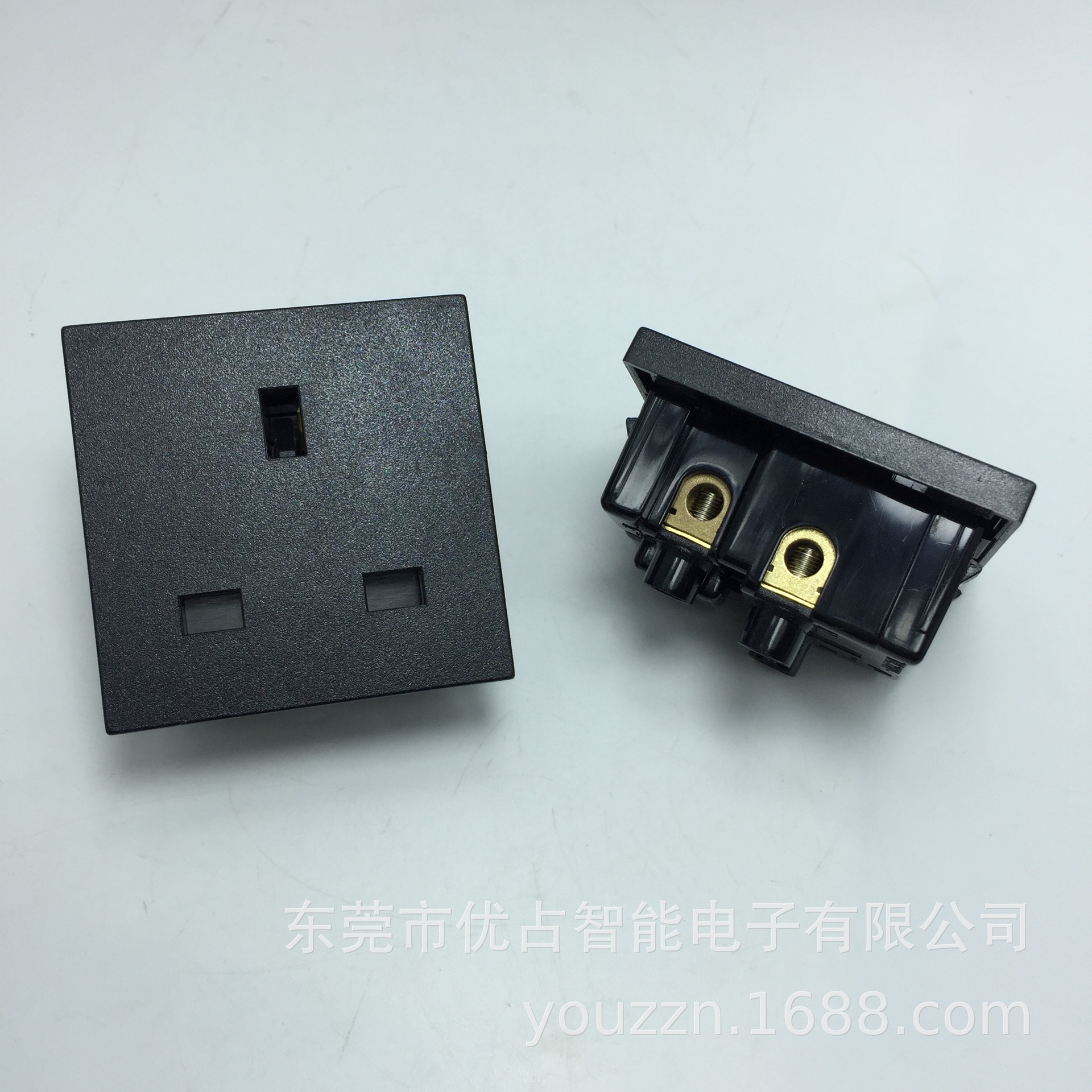 优占供应富湾TUV安规认证方形50*50英规插座