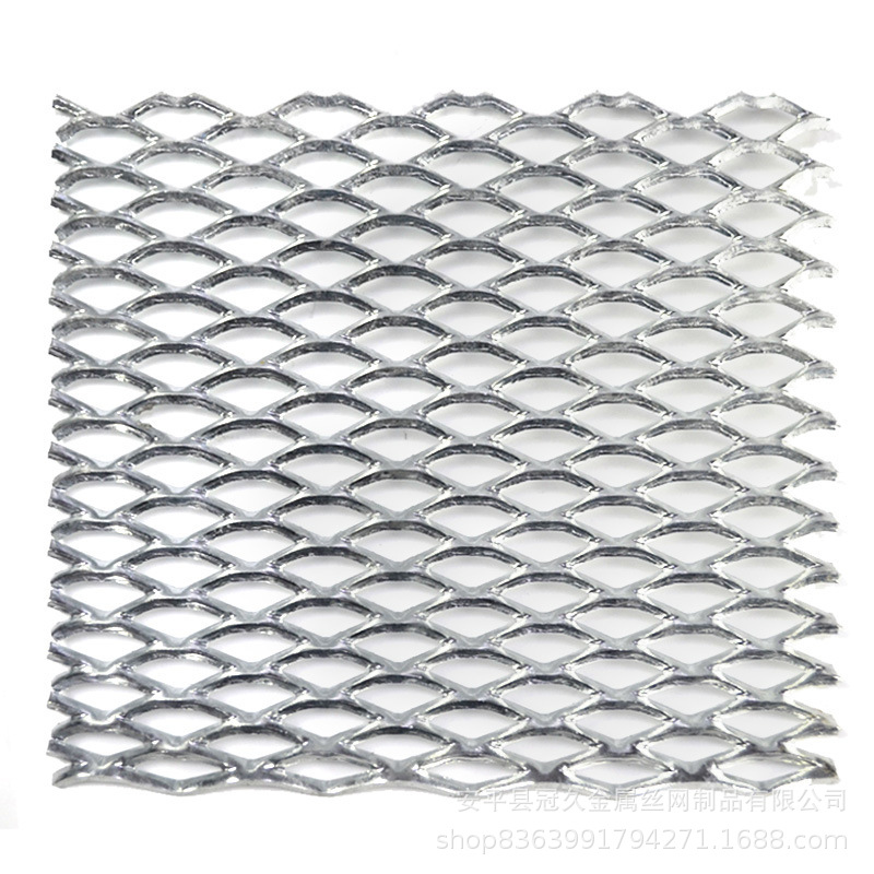 菱形钢板网钢板拉伸网防滑脚踏机械防护建筑装饰隔离钢板网片