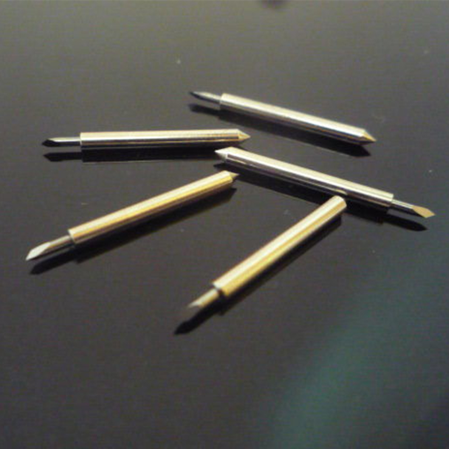 钨钢震动刀片广告切割切纸刀铣刀进口 圆刀 拖刀 切割短刀