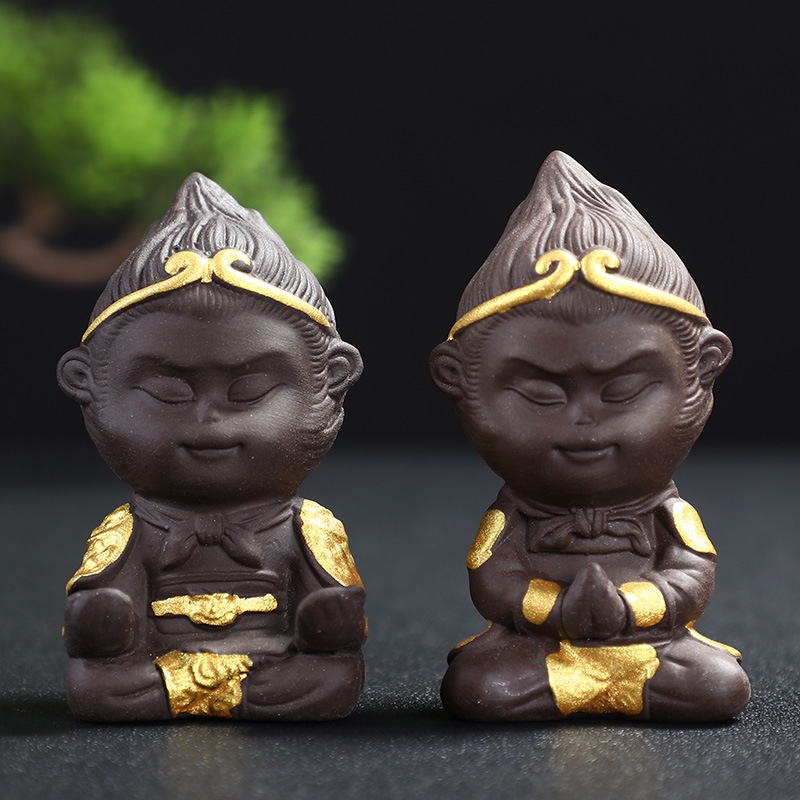 New purple clay tea pet figurine, exquisite Monkey King Sun Wukong, Great Sage Equalling Heaven, kung fu tea ceremony decor, creative car ceramic ornament