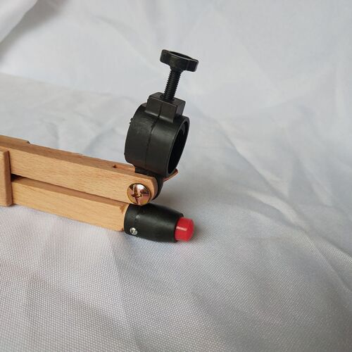 Beech wood compass teacher demonstrates drawing plotter circle drawing tool suction cup rubber head teaching drawing solid wood compass