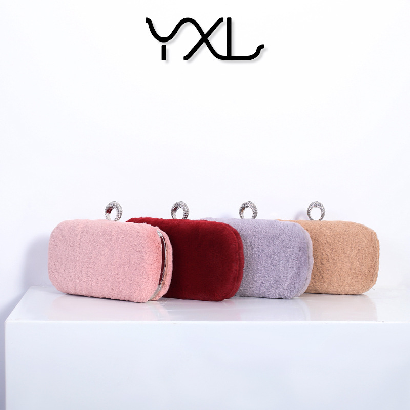 Venta caliente transfronteriza invierno piel de conejo cena bolsa de alto grado vestido embrague rojo nupcial bolsa chaozhou ventas directas de la fábrica