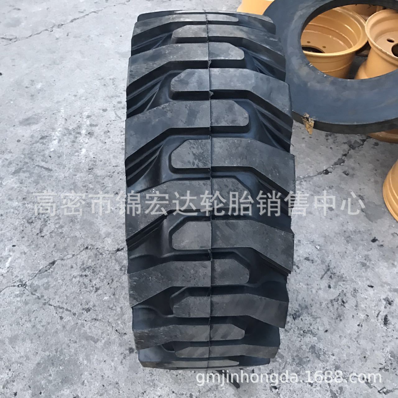 小型滑移装载机轮胎10/12-16.5工程机械轮胎10/12-16.5