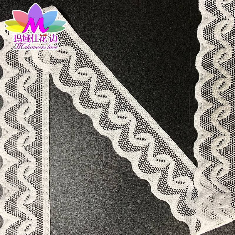 Elastic lace underwear