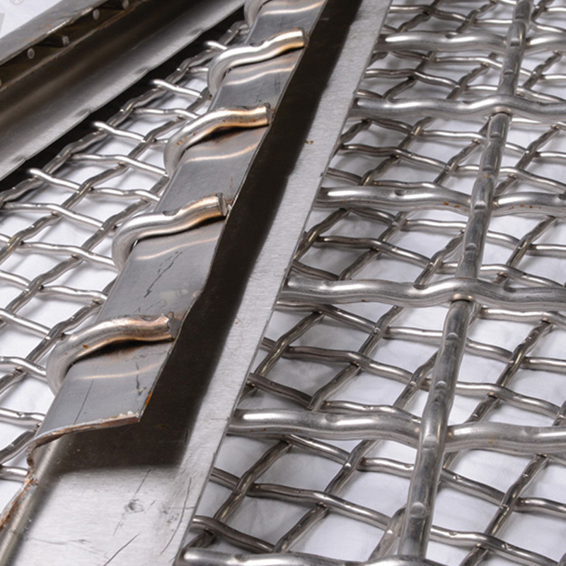 广东佛山钢丝轧花网不锈钢编织网养殖场农业围栏防护网养猪钢网片