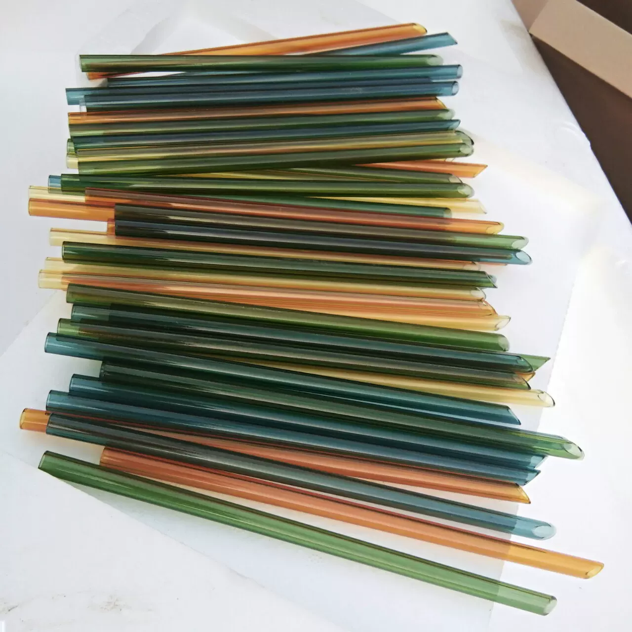 批发高鹏硅彩色玻璃吸管果汁饮料奶茶斜口无毒无味防爆