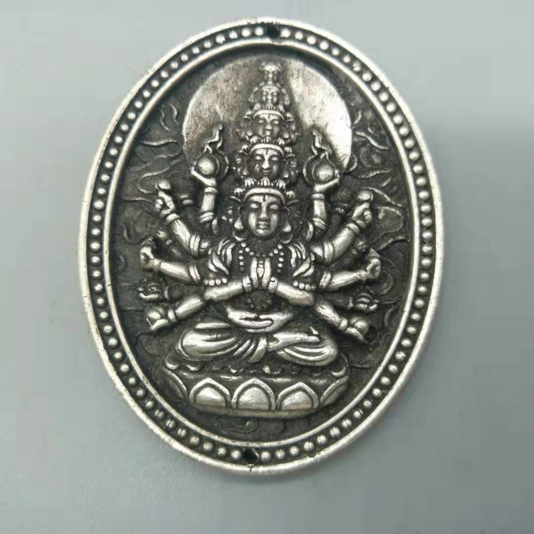 古玩杂项 仿古做旧白铜镀银牌子 千手千面观音牌子