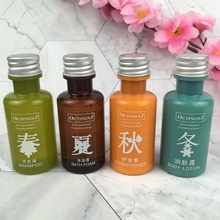 �ͷ��Ƶ��e�^��һ����ϴ����Ʒϴ�lҺ��ԡ¶Сƿ�b�S���������l