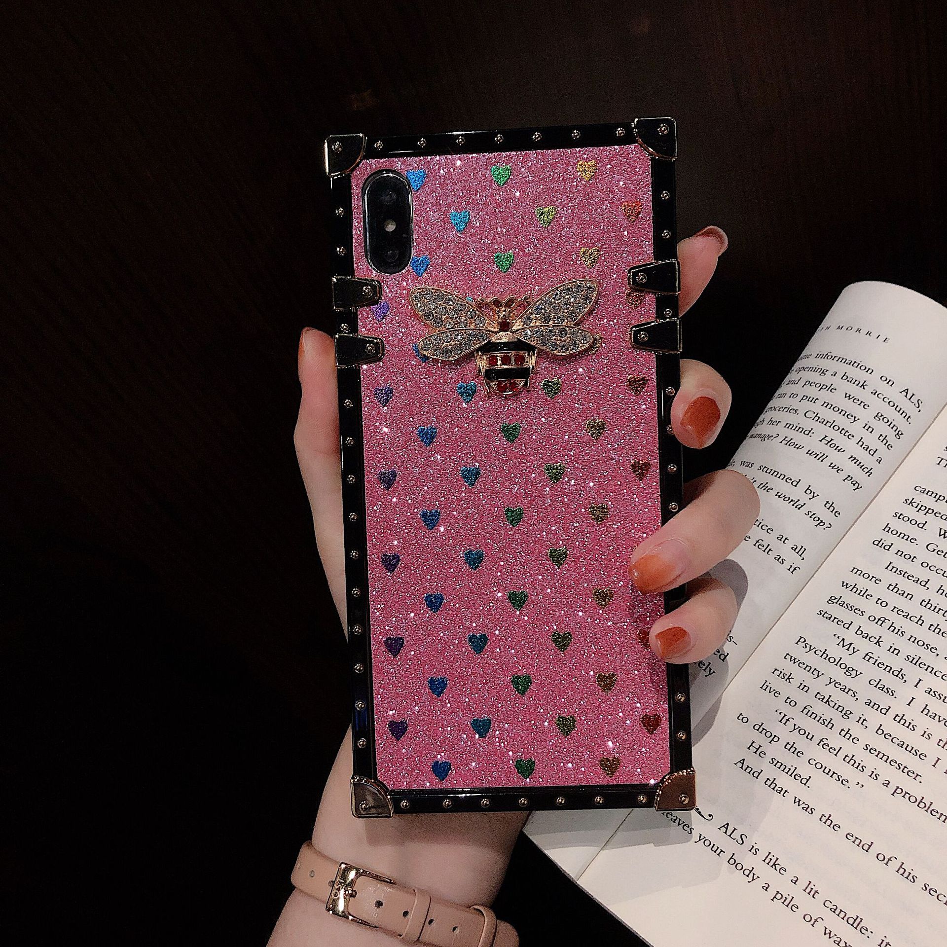 Suitable for Samsung S23U Bee Sparkling Pink Love Phone S22 Apple 15 Creative Girl Anti Drop Moisture Case_voghion.com