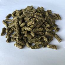 新碱草草粉原料压制草颗粒牛马羊草颗粒动物植物饲料颗粒适口性好