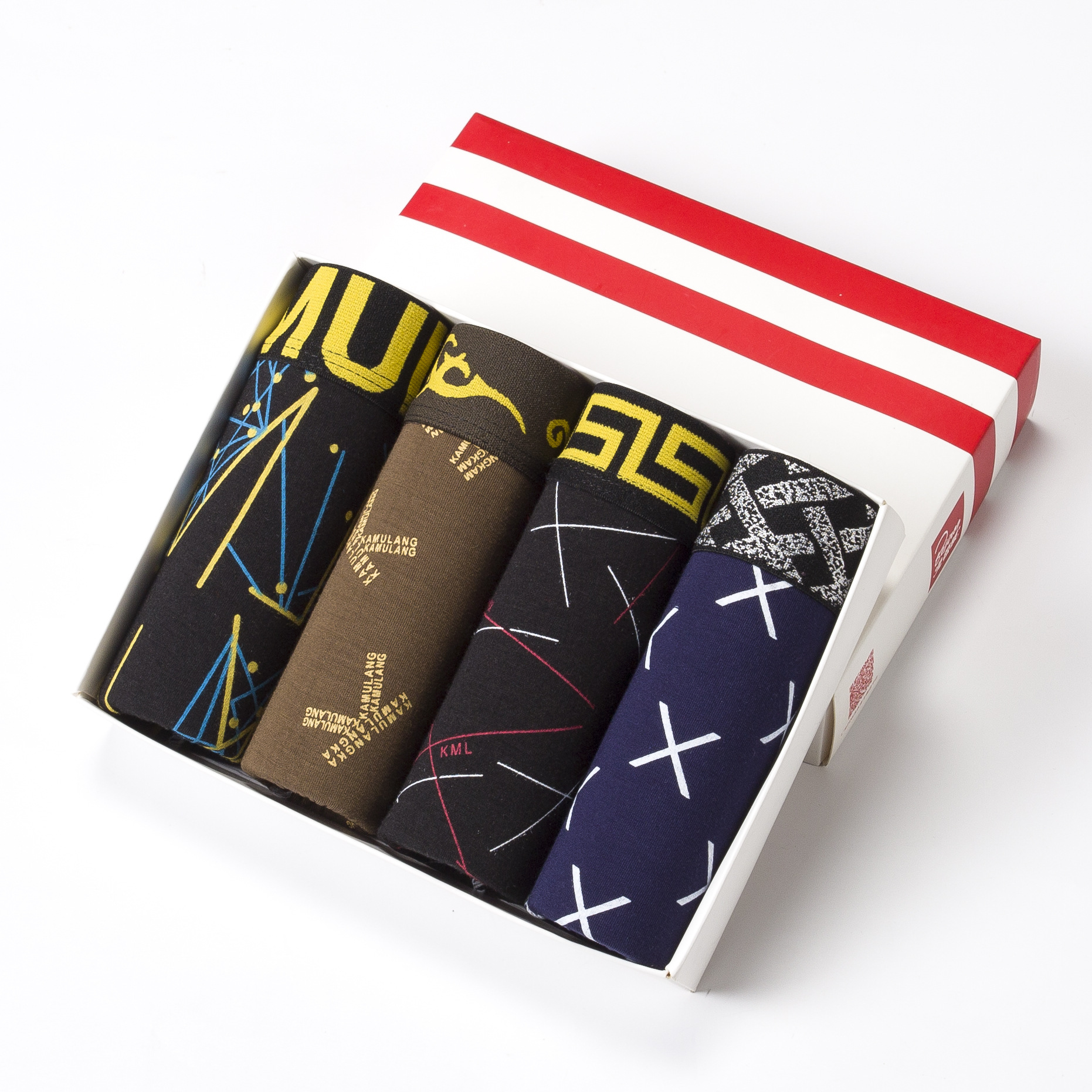 Ropa interior de los hombres boxeadores de los hombres de algodón puro suelta más tamaño personalidad juvenil transpirable boxeadores de cintura media al por mayor