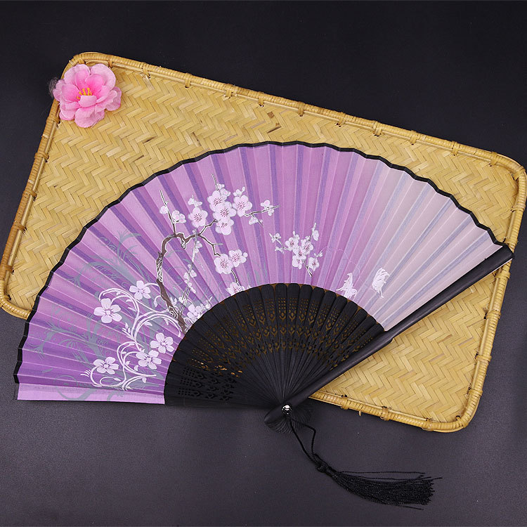 Ventilador De La sonrisa de Erqing Ventilador de seda de mango medio largo de estilo chino Ventilador plegable Estilo chino Hanfu Ropa coreana Ventilador de juego creativo al por mayor