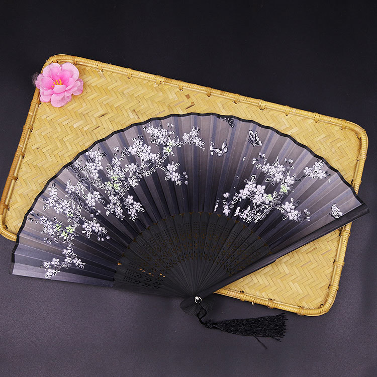 Ventilador De La sonrisa de Erqing Ventilador de seda de mango medio largo de estilo chino Ventilador plegable Estilo chino Hanfu Ropa coreana Ventilador de juego creativo al por mayor