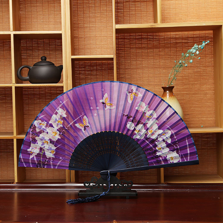 Ventilador de baile de estilo chino ventilador plegable regalo artesanal de estilo japonés ventilador de bambú ventilador publicitario paño de seda estilo antiguo ventilador plegable al por mayor