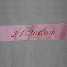 �S�ҹ����Y�x���玧�b��������ͷ�c��Ϊ��c����Ʒ