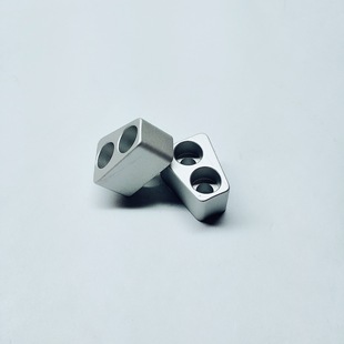 �V����ӟ��X�Ͻ��⚤��������ӹ��Cе���CNC�߾���