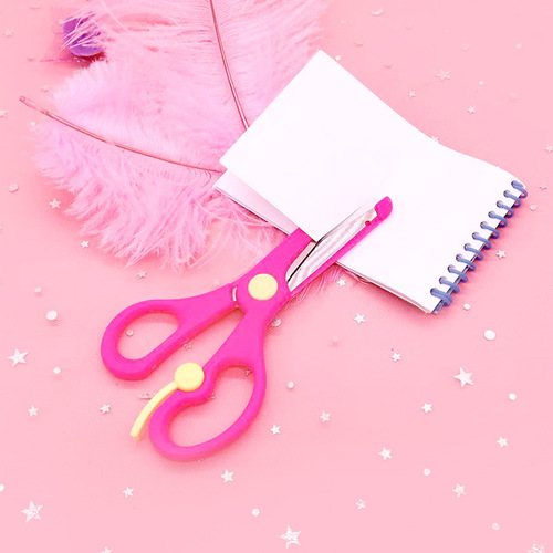 Children's handmade plastic edged spring scissors student cartoon safety scissors with blade kindergarten scissors wholesale