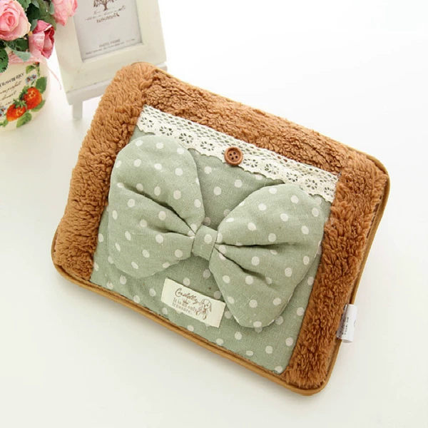 Bow tie polka dot green (national standard)