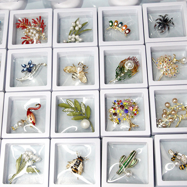sophisticated fashionable brooch