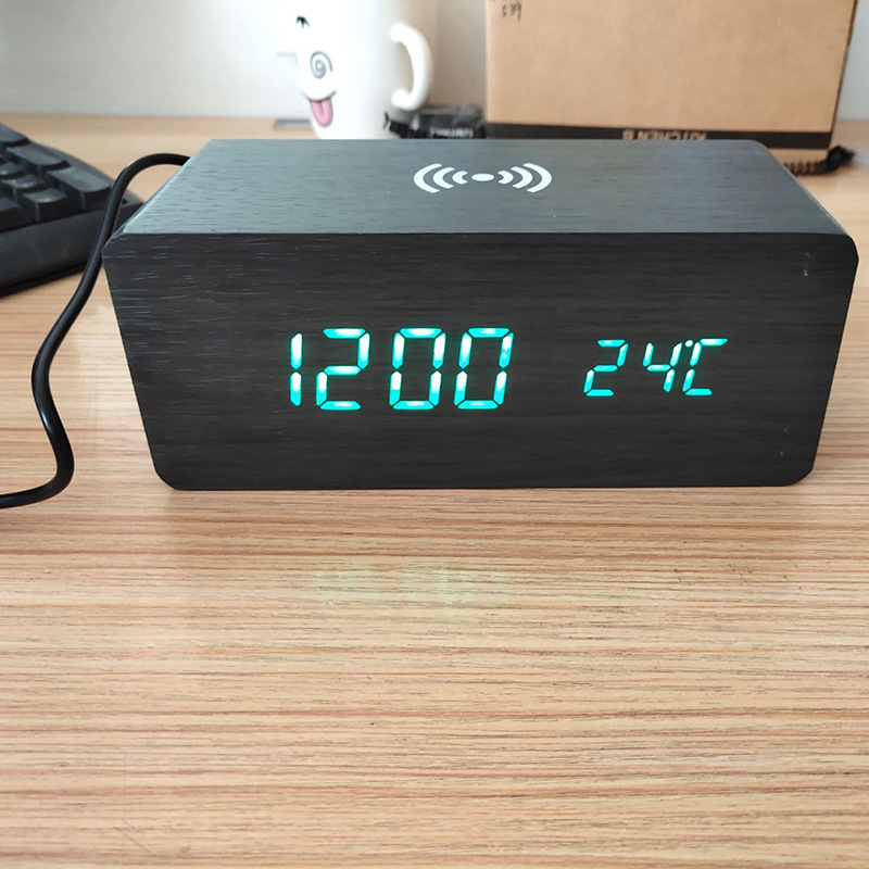 블랙 우드 그린 라이트