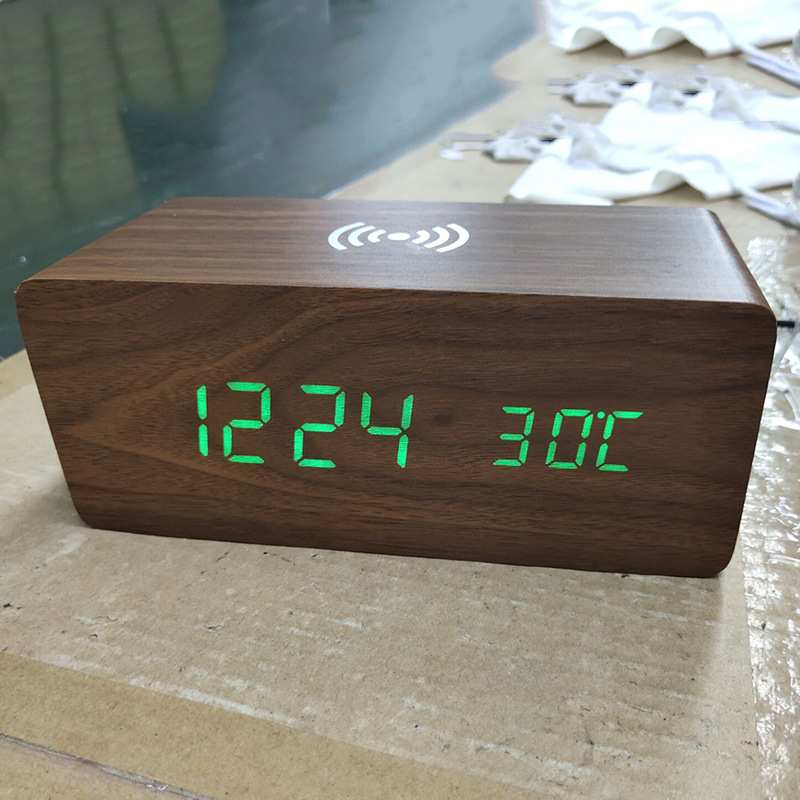 다크 브라운 그린 라이트