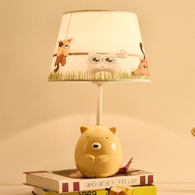 简约现代儿童卡通护眼台灯卧室客厅床头灯具创意温馨书房装饰台灯